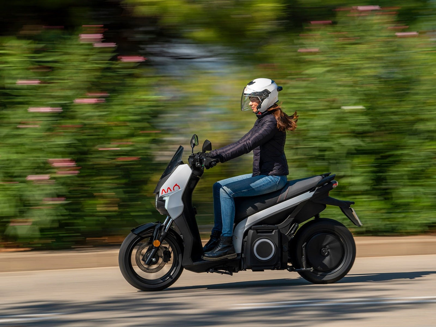 SEAT MÓ 125 Elektroroller weiß - SEAT MÓ Store